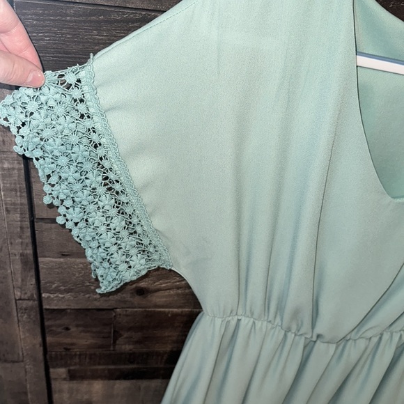 Altar’d State dress - Picture 3 of 4